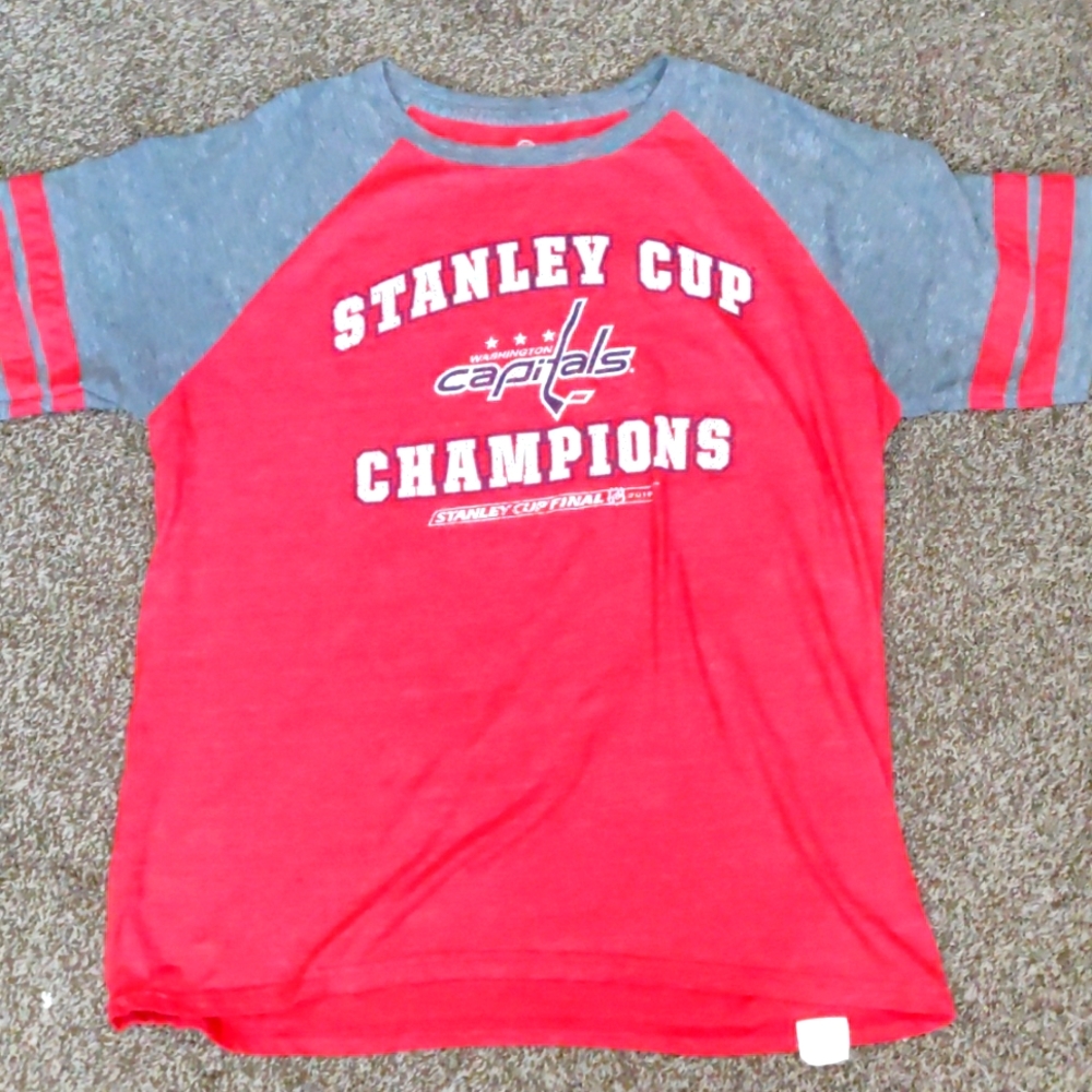 Fanatics Capitals hockey T-shirt